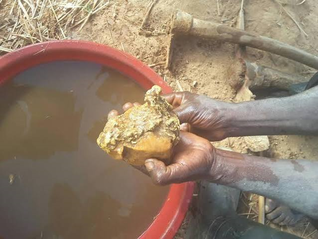 how to buy gold from miners in africa